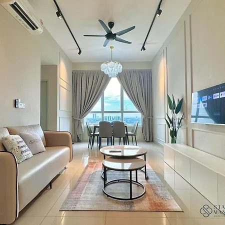 Amber Cove Melaka Sea View By Stayrene Exterior photo